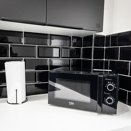 Newly Refurbished 6 Person En-Suite Apartment Tyne & Wear Newcastle Upon Tyne Killingworth 外观 照片