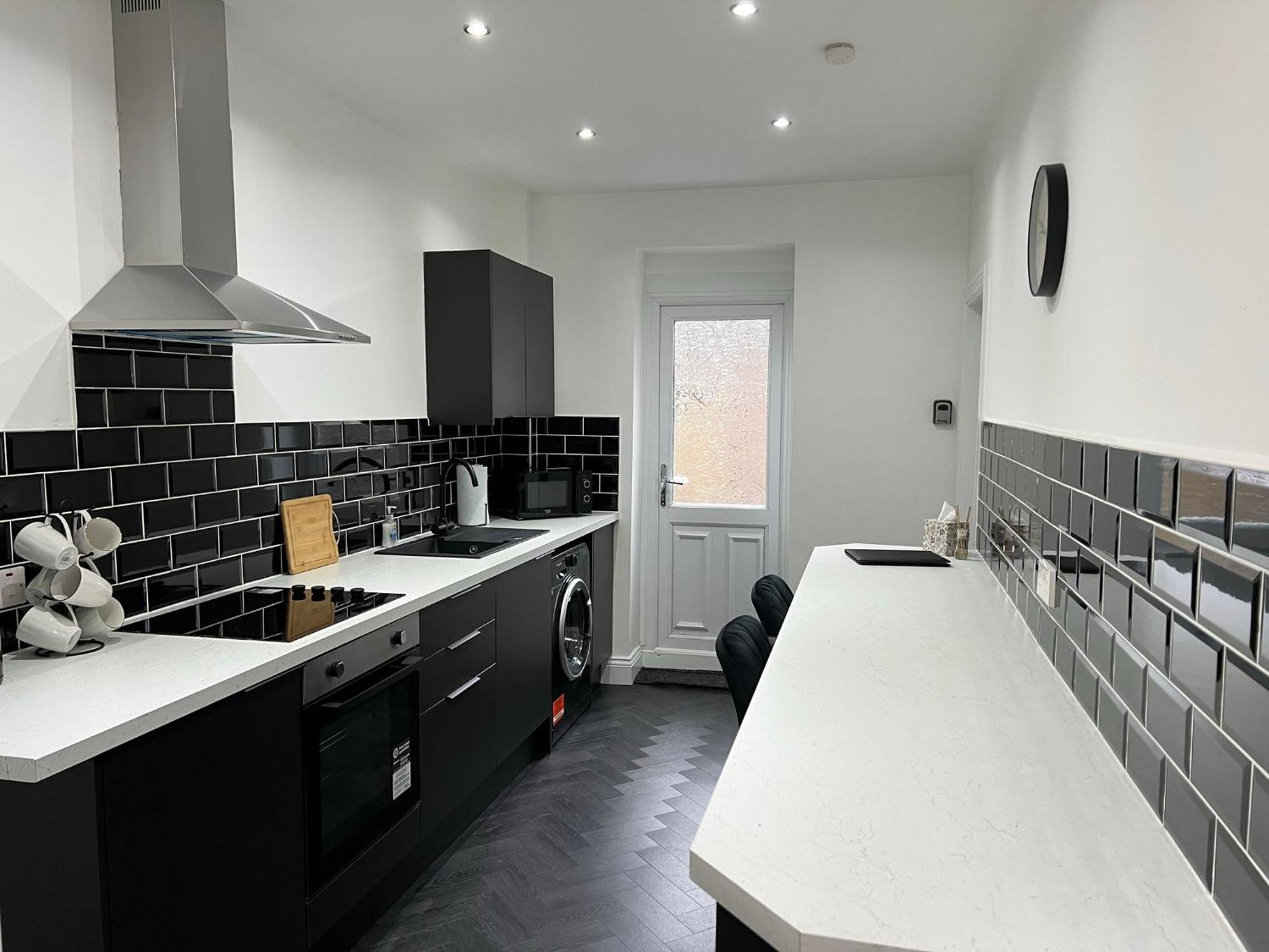 Newly Refurbished 6 Person En-Suite Apartment Tyne & Wear Newcastle Upon Tyne Killingworth 外观 照片